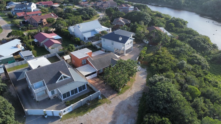 4 Bedroom Property for Sale in Boknesstrand Eastern Cape